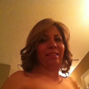 Meet your Posher, Esmeralda